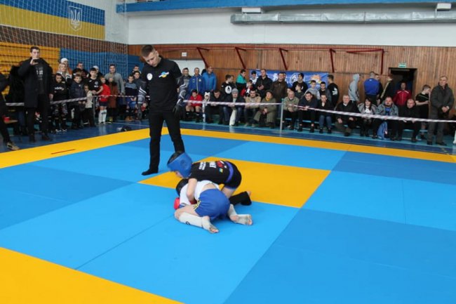 У Луцьку – масштабний чемпіонат зі змішаних єдиноборств ММА. ФОТО