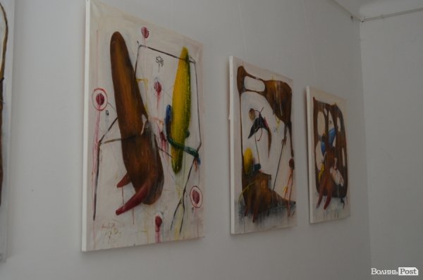 У Луцьку ‒ виставка абстрактного живопису. ФОТО