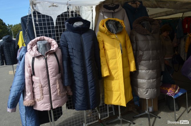 Місце для вигідного шопінгу: у Луцьку відкрився Харківський ярмарок*