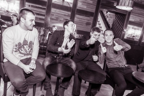 У луцькому клубі влаштували «дуель»  між чоловіками та жінками. ФОТО