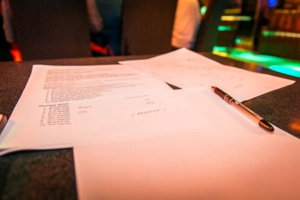 У луцькому клубі влаштували «дуель»  між чоловіками та жінками. ФОТО