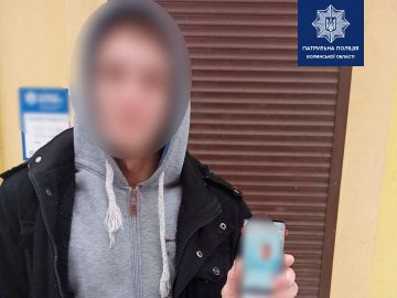 У Луцьку небайдужі підлітки допомогли чоловікові повернути загублені документи