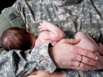 У Луцьку - 18 вагітних дружин військових із зони АТО