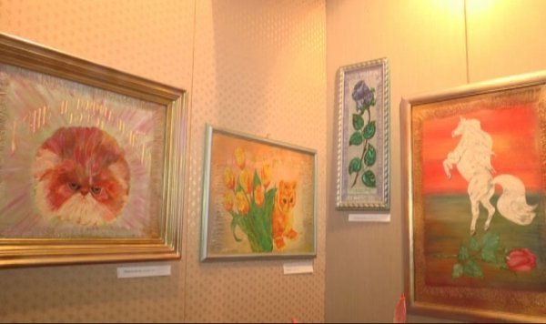  Нововолинський художник презентував персональну виставку