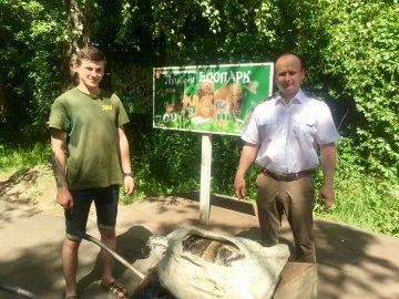 Волинський рибпатруль вчергове передав до Луцького зоопарку 60 кілограмів риби