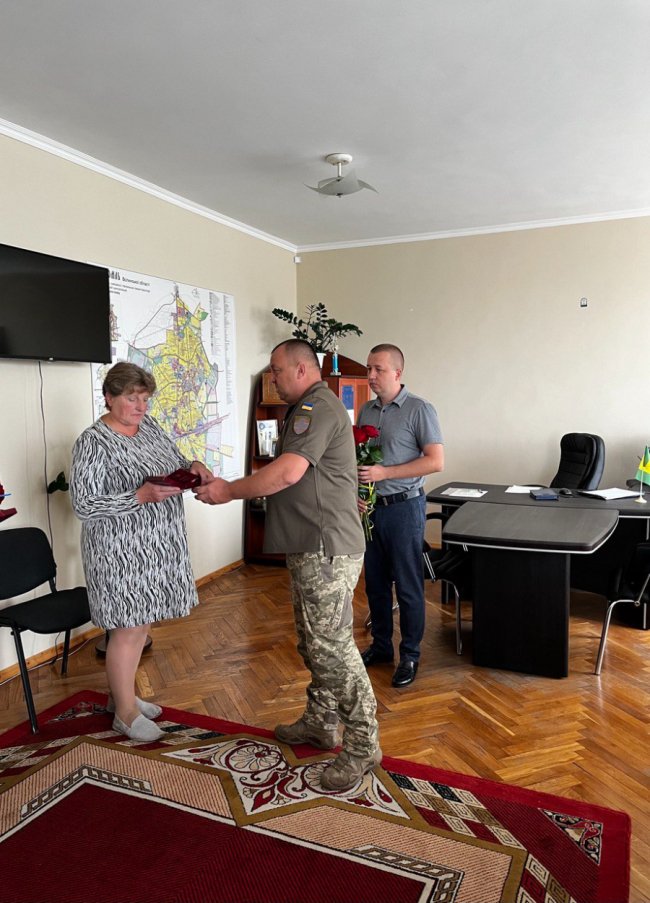 Рідним двох загиблих Героїв з Волині вручили їхні посмертні нагороди