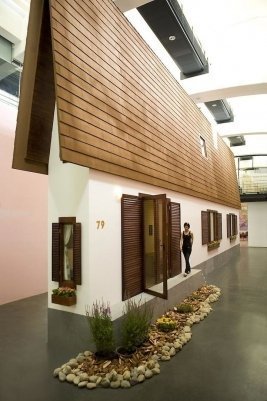 Авcтрієць створив найвужчий будинок у світі. ФОТО