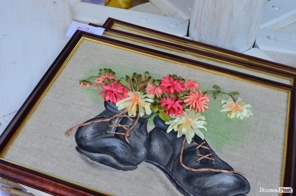 У центрі Луцька – виставка талантів зі всієї області. ФОТО 