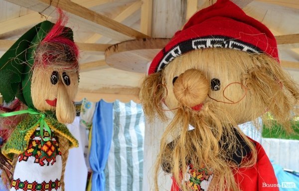 У центрі Луцька – виставка талантів зі всієї області. ФОТО 