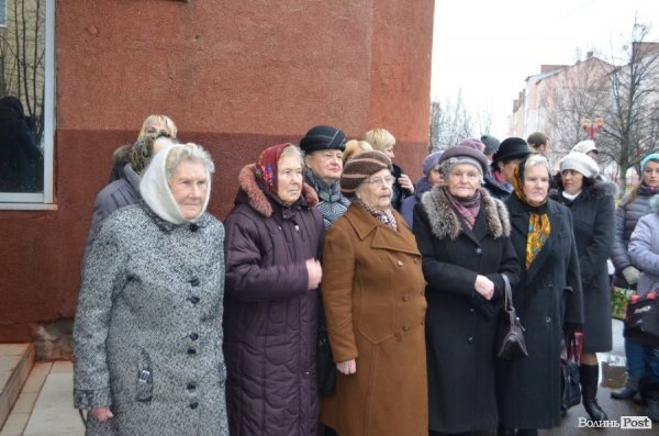У Луцьку вшанували пам'ять народного «рухівця» В'ячеслава Чорновола . ФОТО