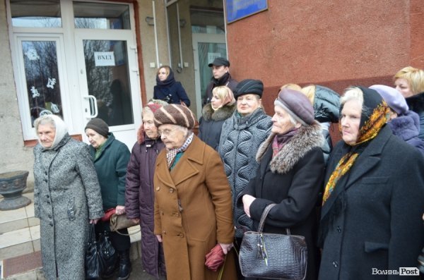 У Луцьку вшанували пам'ять народного «рухівця» В'ячеслава Чорновола . ФОТО