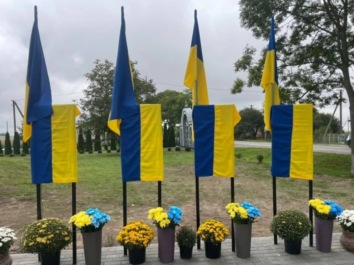 У Кременці відкрили Алею пам’яті Героїв на честь чотирьох захисників України