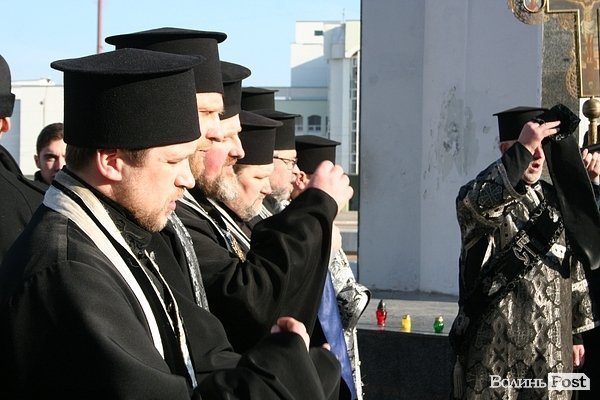 У Луцьку християни різних конфесій молилися за загиблими. ФОТО