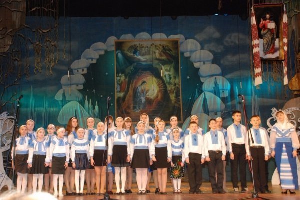 250 тисяч гривень зібрали в Луцьку на благодійному концерті. ФОТО