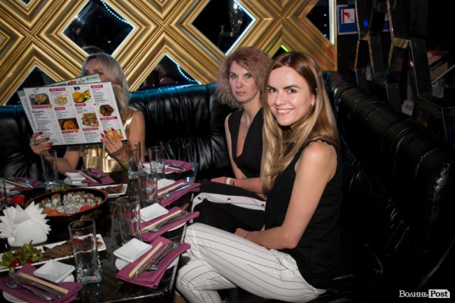 У луцькій «Опері» відгримів концерт Макса Барських. ФОТОРЕПОРТАЖ