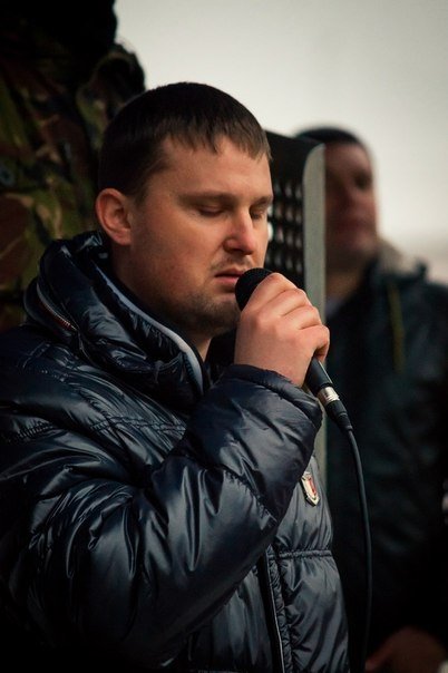 Як у Луцьку «Беркут» ставав на коліна. ФОТО