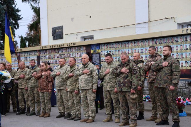 У Луцьку полеглих Героїв Бориса Кулеша, Віталія Сардачука та Віталія Чубелюка провели в останню дорогу