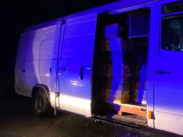 У Луцьку п'яний чоловік викрав бус з 6 тоннами овочів. ФОТО