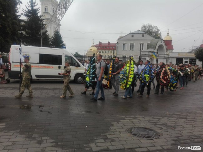 Луцьк прощається з загиблим Героєм. ФОТО