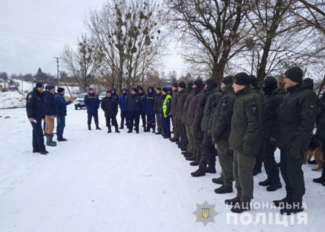 Прочісують ліси, поля, береги водойм: на Волині досі шукають чоловіка, який зник 5 січня. ФОТО