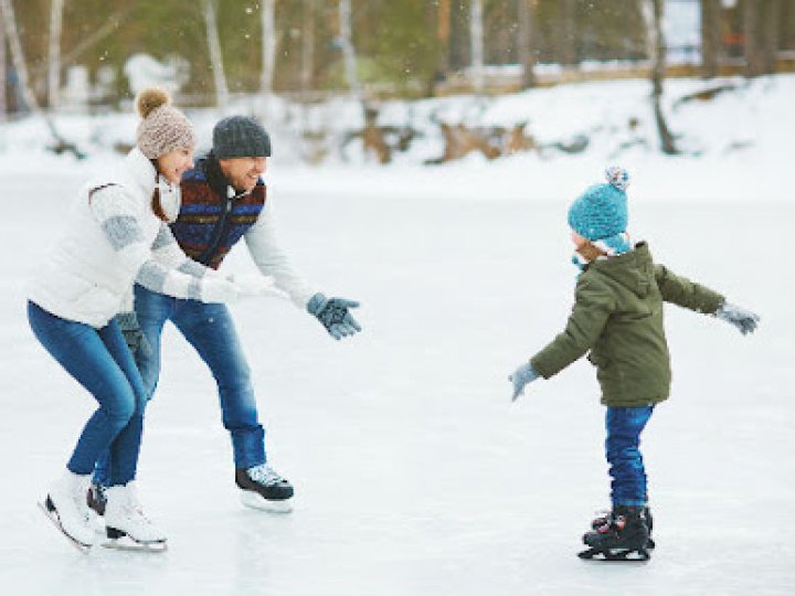 У Луцьку відкривається нова ковзанка «Снігова королева»: подробиці