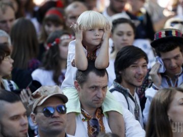 Кому довіряють українці. ОПИТУВАННЯ