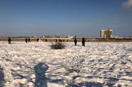 Золота лихоманка: росіяни масово шукали злитки, які випали з літака. ВІДЕО