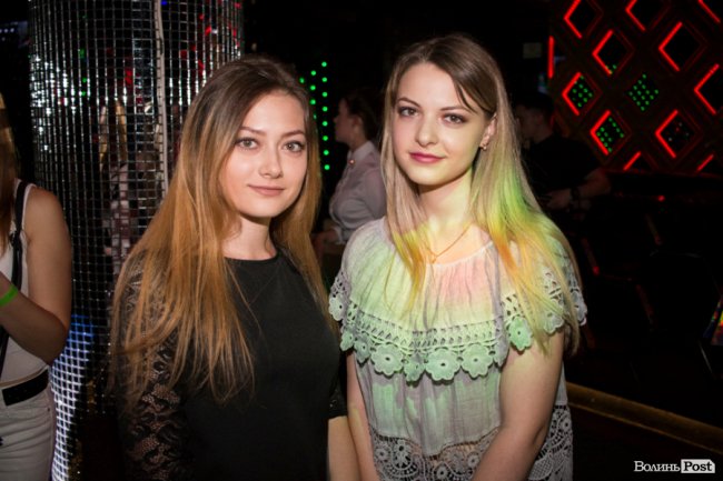 У луцькій «Опері» відгримів концерт Макса Барських. ФОТОРЕПОРТАЖ