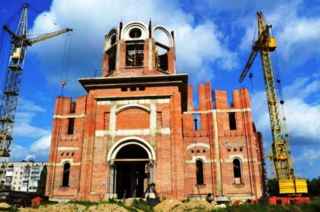 Кесарю кесареве: найбагатші церкви Волині