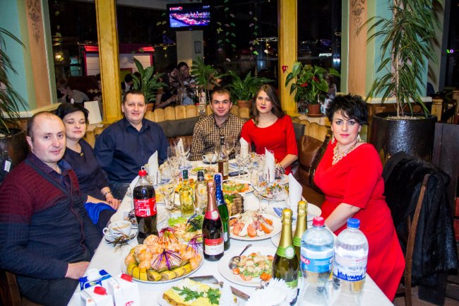 Ресторація «Брама» запрошує на новорічні корпоративи*