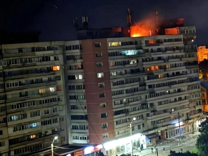Російський дрон влучив у багатоповерхівку у Румунії: постраждали люди