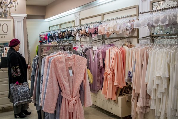 «Чорна п’ятниця» у луцькому ТЦ «Ювант»:  шалені знижки до 70%*