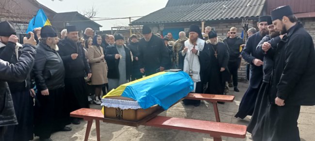 Навіки 25: на Волині поховали Героя Олександра Пархомчука