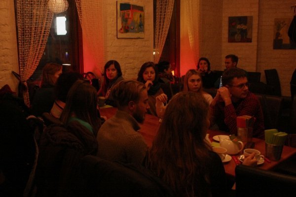 У Луцьку в День гідності Олександр Ірванець презентував «Пісні війни». ФОТО