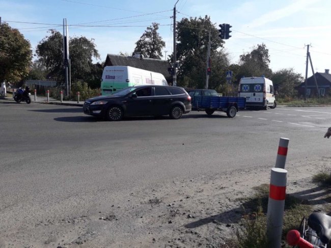 У місті на Волині зіткнулися два автомобілі: є постраждалі. ФОТО