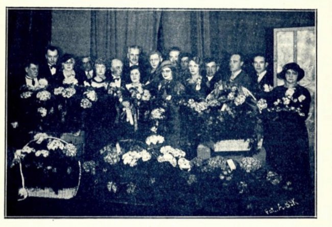 Актори театру з нагоди святкування 500-ї вистави