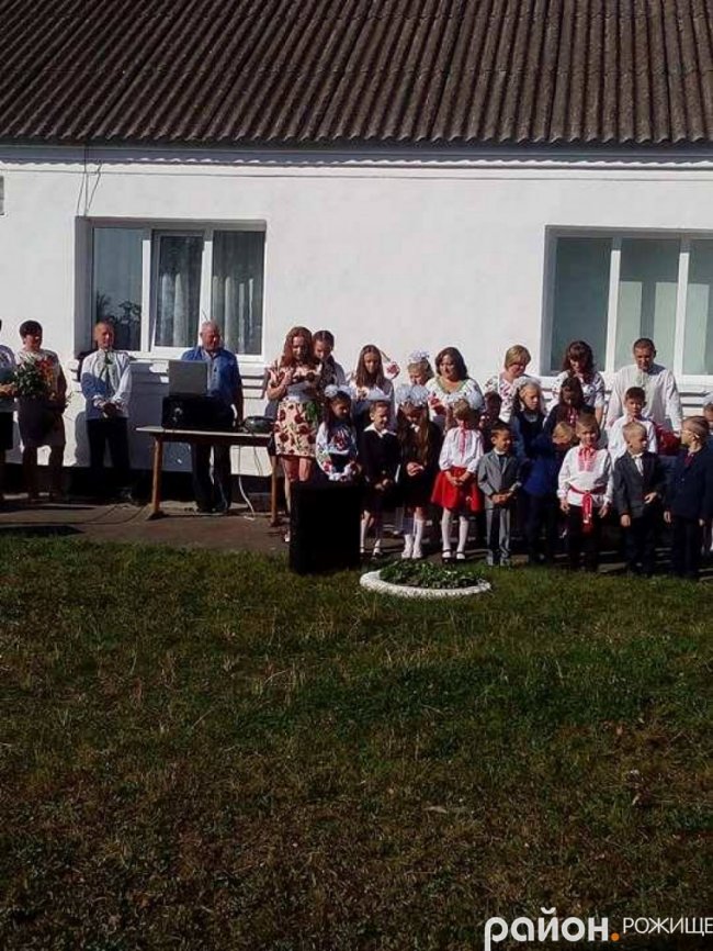  Перший дзвінок у селі Мильськ 