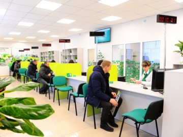 На Волині сервісні центри працюватимуть 6 днів на тиждень та до останнього клієнта