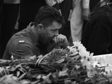 Лучани провели в останню путь Героя Володимира Бессонова