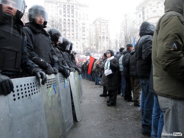 По різні боки щитів. НОТАТКИ ОЧЕВИДЦЯ. ФОТО