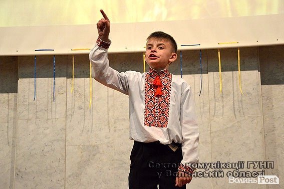 Для луцьких поліцейських влаштували концерт. ФОТО
