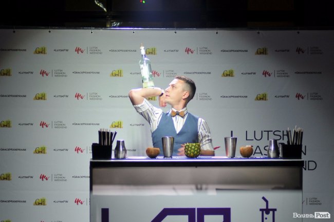 Свято краси і моди: як мийку в Луцьку перетворили на модний подіум