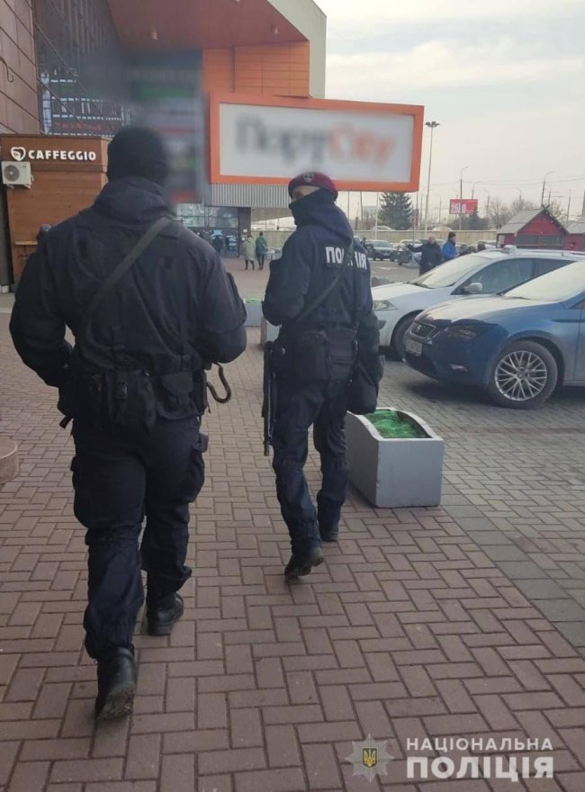 Луцьк патрулюють додаткові наряди спецпідрозділів поліції. ФОТО