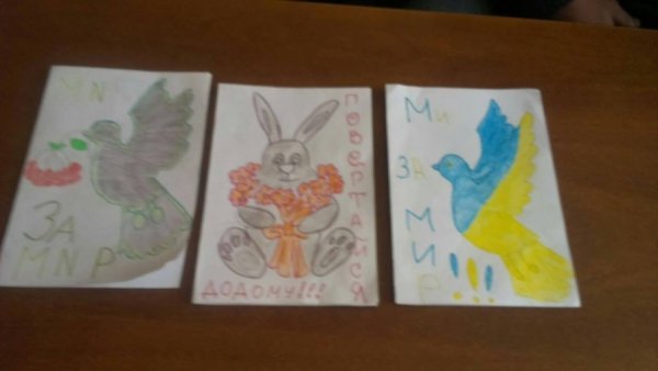 Волинські школярі на ярмарку зібрали гроші для військових