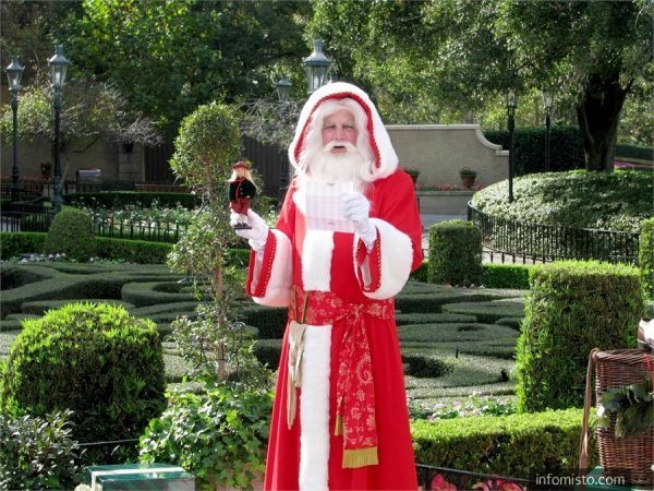 Як виглядає «Святий Миколай» у різних країнах світу. ФОТО