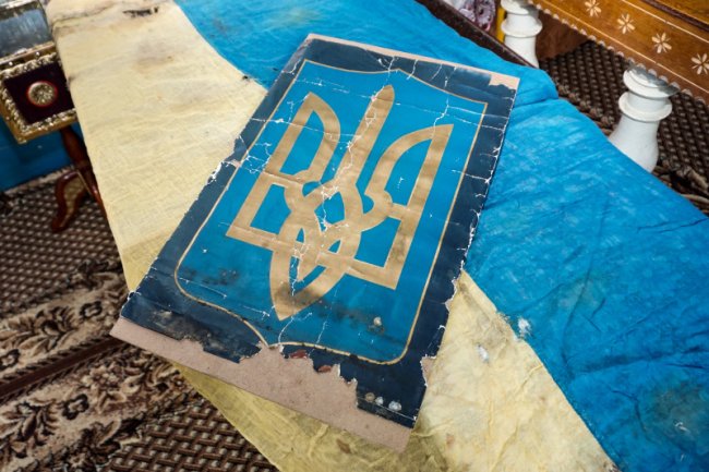 На Волині в сховку знайшли 75-річний прапор України