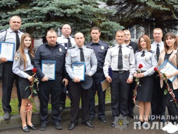 Найкращих поліцейських Волині відзначили цінними подарунками. ФОТО
