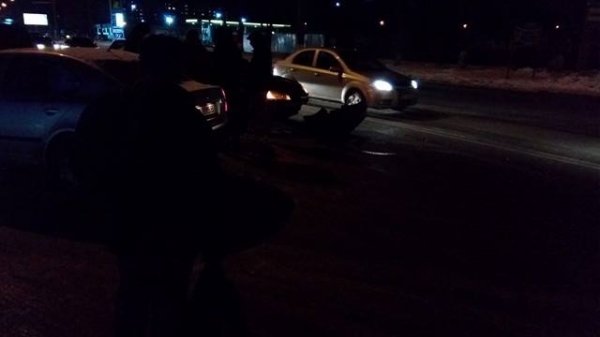 Затор у Луцьку: іномарки не поділили дорогу