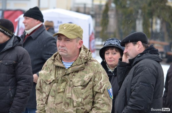 Віче на Театральному майдані: резолюція. ФОТО. ОНОВЛЕНО