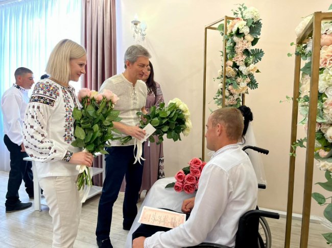 На Волині одружилась закохана пара спортсменів. ФОТО